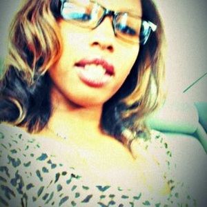 Meet your Posher, Hillary